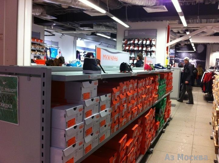 Nike, сеть магазинов спортивной одежды и обуви, Орджоникидзе, 11 (1 этаж)