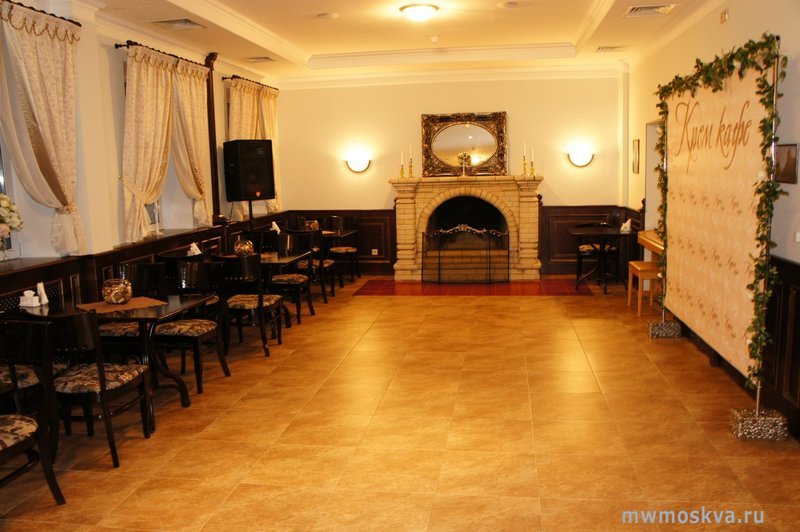 Крем, кафе, Севастопольский проспект, 7 к8 (1 этаж; отель Orange house)