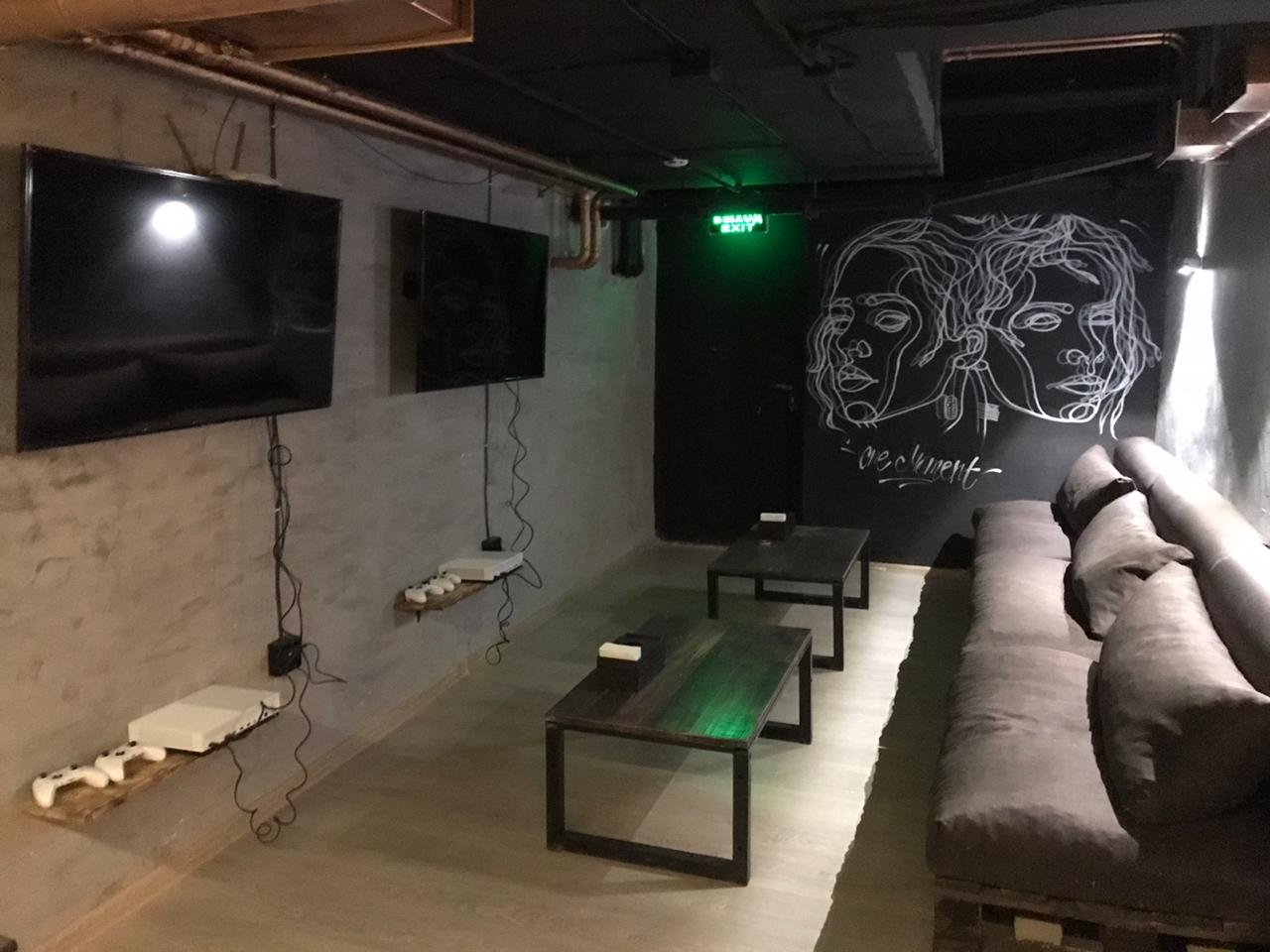 Bazzalounge, Товарищеский переулок, 1 ст1